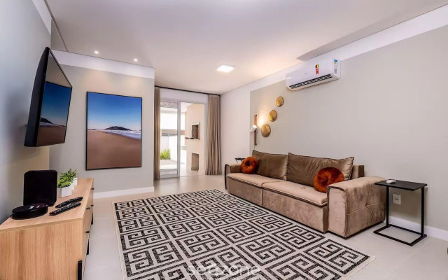 Apto c/ churrasq. 650m da praia - Ingleses CCI003