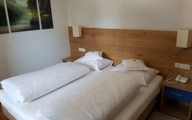 Hotel Dolomiten