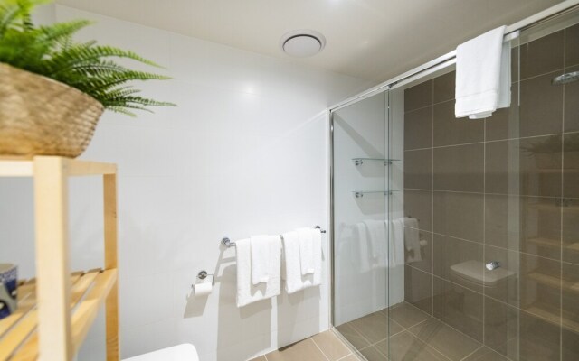 Accommodate Canberra - Envy