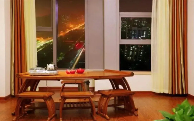 Xinlong Holiday Inn University of Petroleum