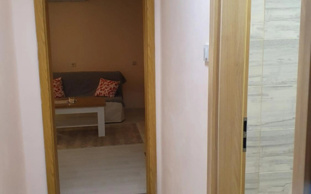 Malavi top center deluxe studio Ruse! Comfort&clean!