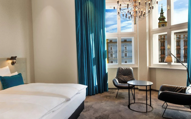 Motel One Linz - Hauptplatz
