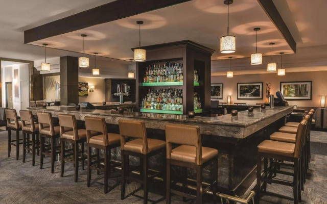 DoubleTree by Hilton New York LaGuardia Airport