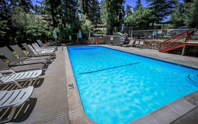 Lakefront-110 by Big Bear Vacations