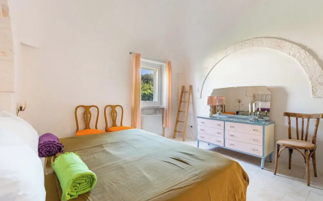 3224 Trulli Almaviva by Perle di Puglia