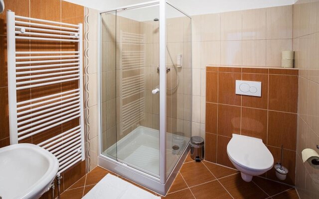 Hotel Na Farmě Choťovice