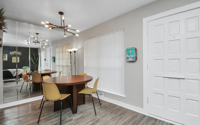 Tx Home Group - Uptown Galleria