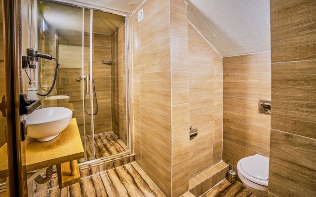 Central Apartment Luxury