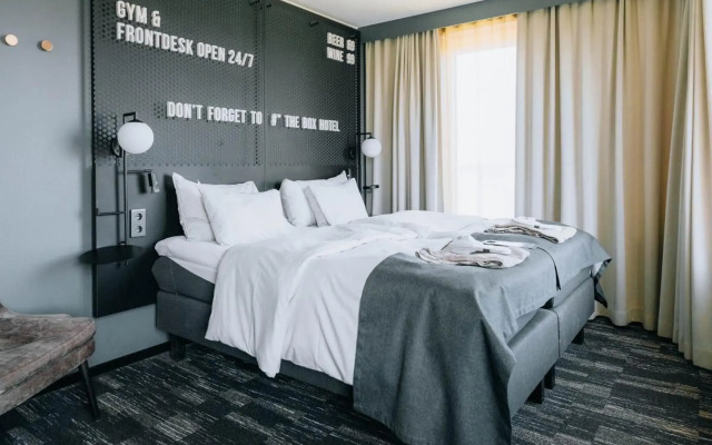 Quality Hotel The Box