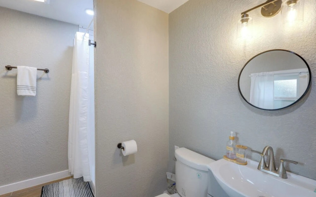 Pet-Friendly Temple Guest Suite!