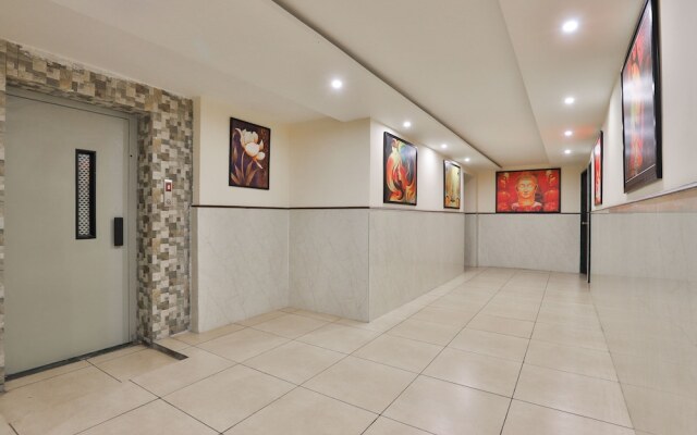 OYO 16086 Hotel Moris Banquets