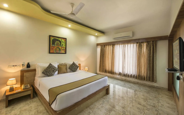 Lion Lords Inn Rajula