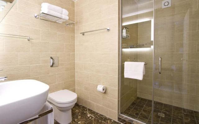 St. Ermins Hotel, Autograph Collection