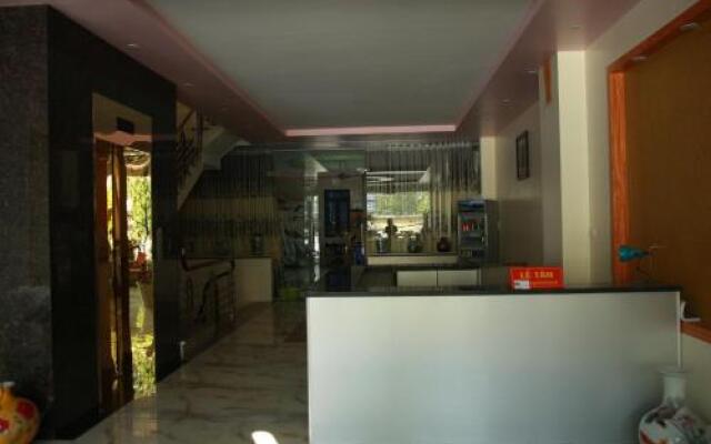 Phu Minh Hotel - Hostel