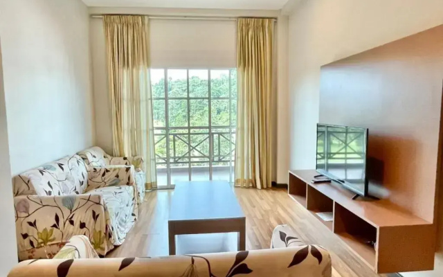 Iris House Resort