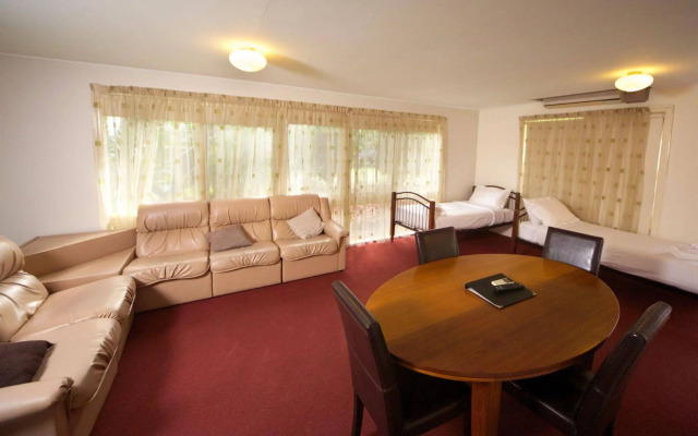 Sanctuary House Healesville Motel