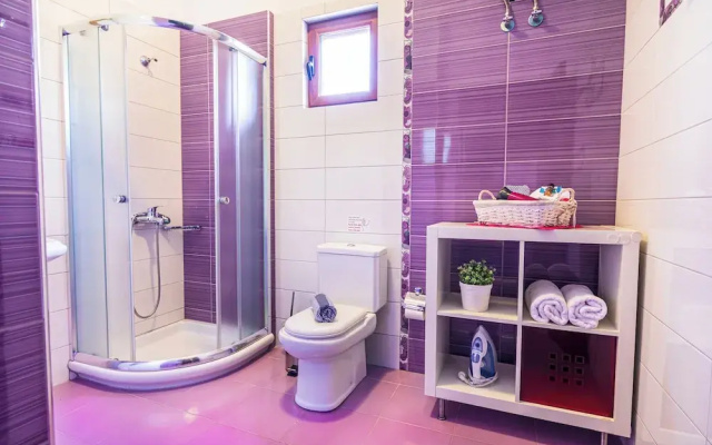 Great Alexander Suites