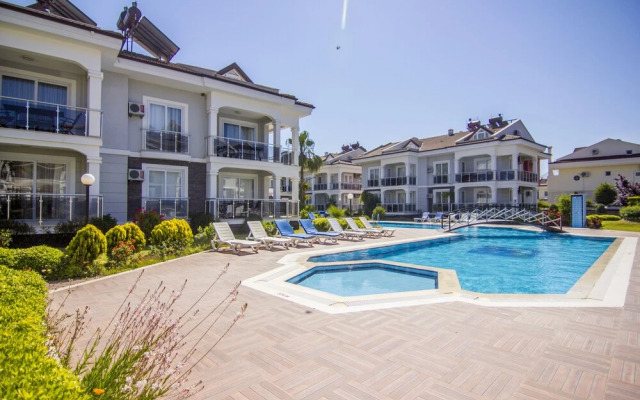Sea Heaven Legend Apartments