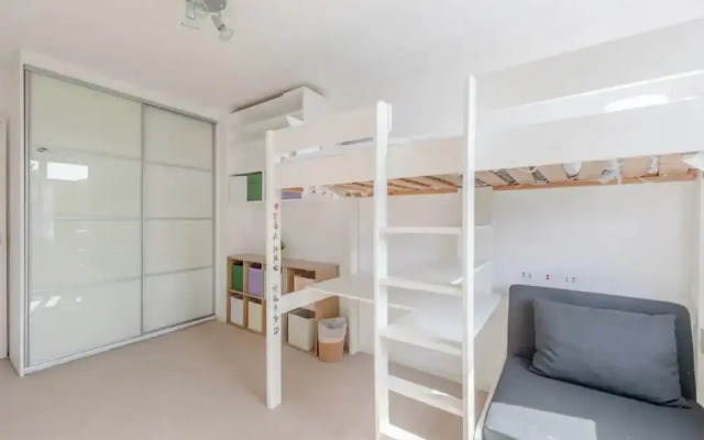 Lovely 3BD Family Home With Garden - Richmond!