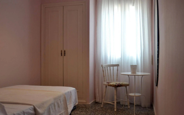 Hostal Isabel II