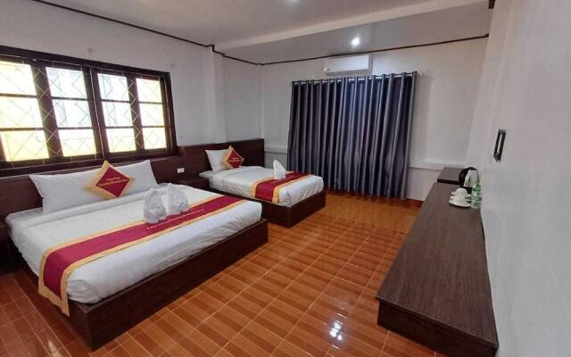 Vang Vieng Charming Boutique Hotel