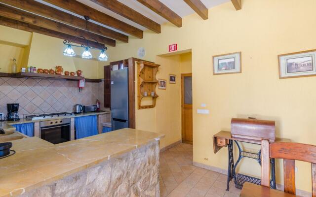 CAN SALAT - Villa for 9 people in Lloseta.
