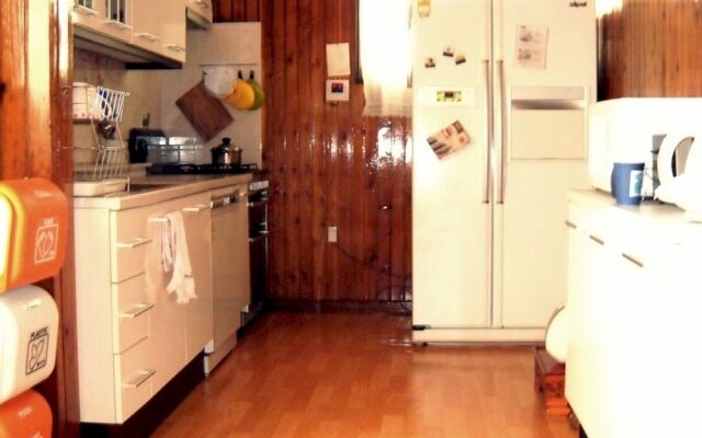 Hanjin Hostel