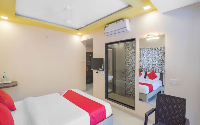 OYO 13150 Mangal Residency