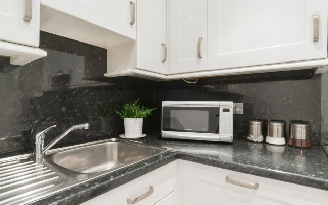 Canonmills Apartment