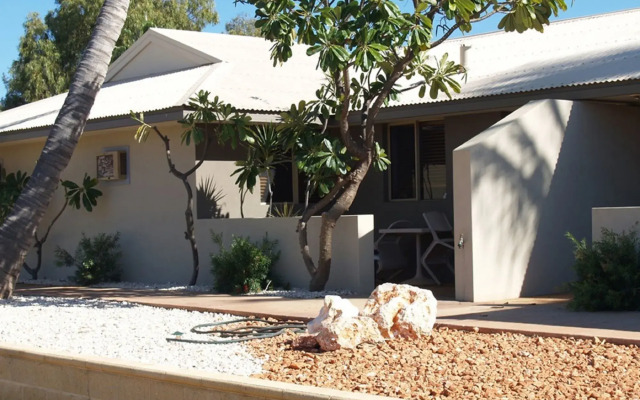 Potshot Hotel Resort