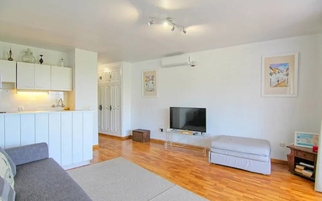 Luna Beach Studio 210