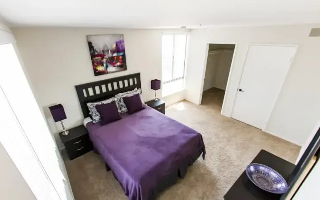 Hollywood Bowl Residence