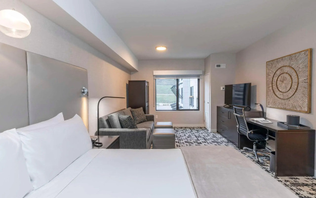 Cambria Hotel Copper Mountain