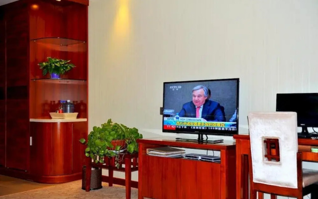 Yanan Rootlots Hotel