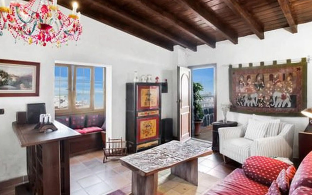 Beautiful holiday home in Los Realejos with garden