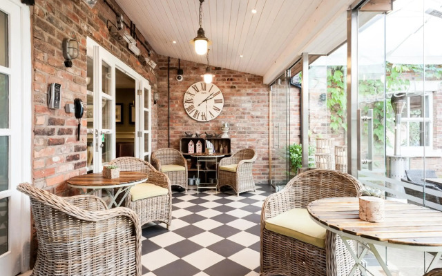 Eleven Didsbury Park