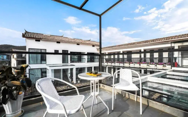 Lijiang Gemmer Hotel