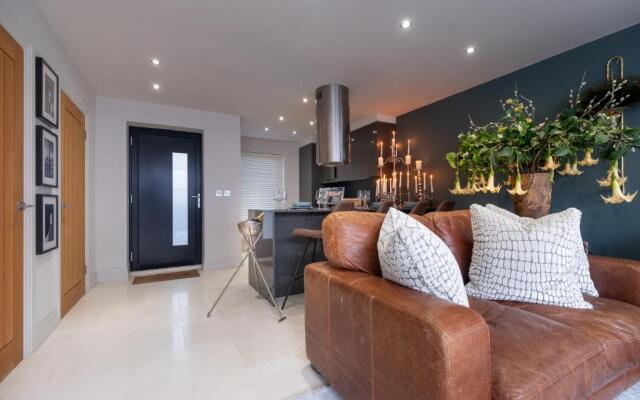 Luxury 2-bed House in Cheltenham