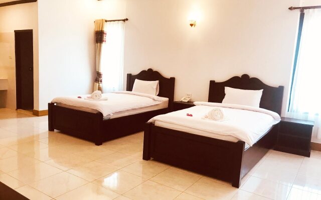Khung City Hotel