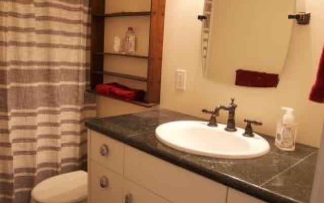 Collins House B&B