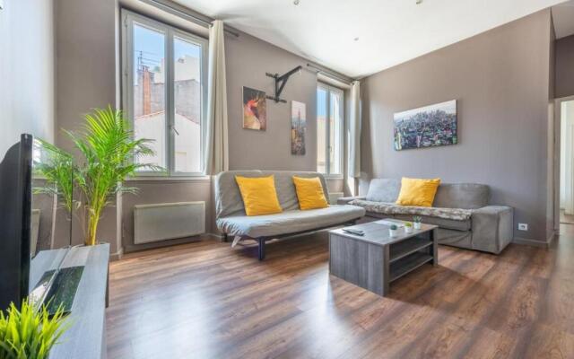 L'atelier T2 Spacieux Clim-Wifi-Netflix