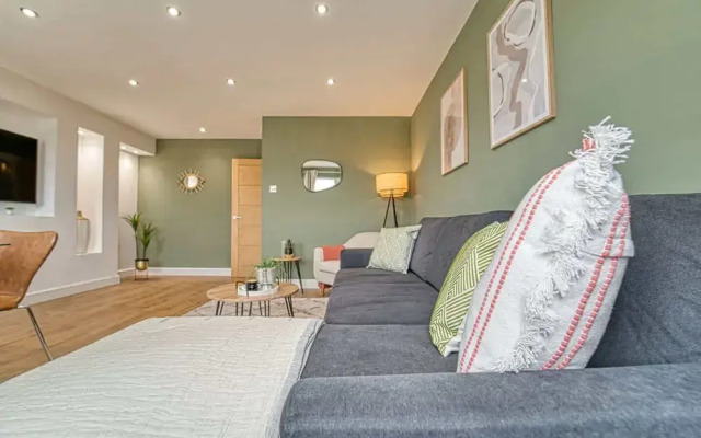 Host Stay Coney Green