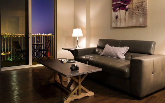 Mare Azur Miami Luxury Apartments by Grand Bay