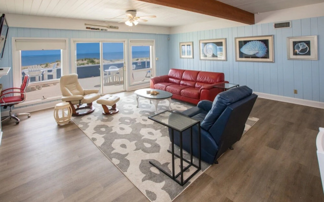 Ocean Commotion - 7 Br Home