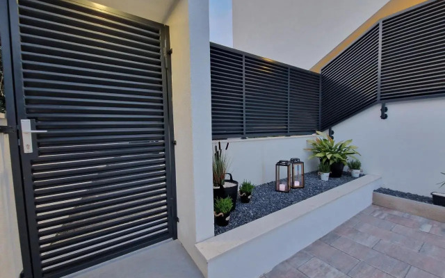 Apartman Marčelina 1 with private pool