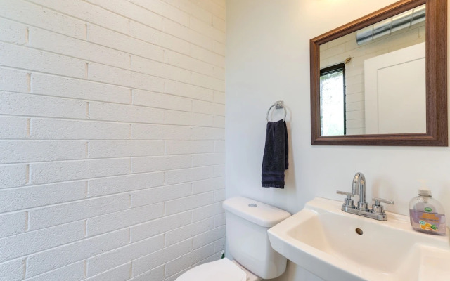 Scottsdale Townhome: Furnished Patio & Pool Access