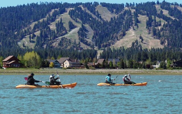 Lakefront Retreat