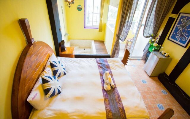 Castillo De Amour - Orange Castle