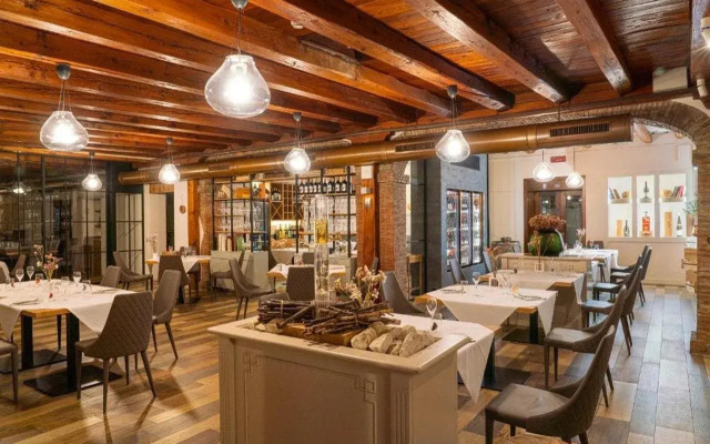 Hotel Alla Corte
