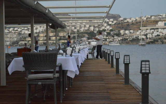 Marisol Boutique Hotel